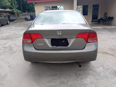 A picture of  Price Review Car Model Brand Volkswagen Jetta 2006 Engine