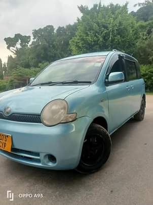 A picture of TOYOTA SIENTA