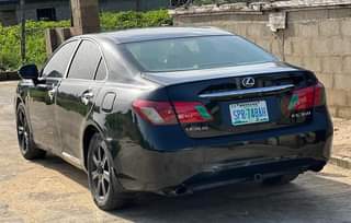 A picture of Lexus ES350