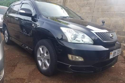 A picture of TOYOTA HARRIER KAWUNDO UBM PRICE 45.5M WSTUP0759539100 CALL0776717226