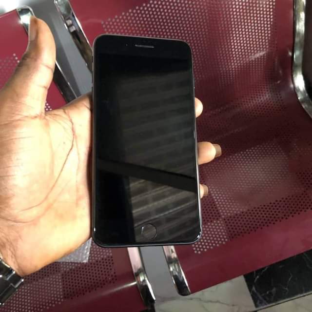 A picture of Iphone 8 Plus On Promo