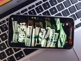 A picture of Iphone xr
