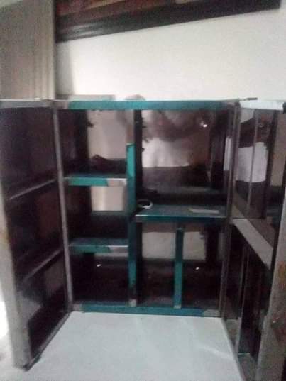 A picture of Mirror box for bathroom or Corridors