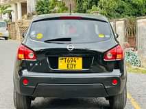 A picture of Nissan dualis mwanza call WhatsApp 0686108116
