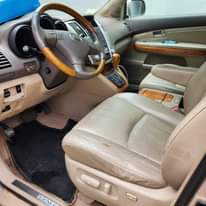 A picture of LEXUS RX 330