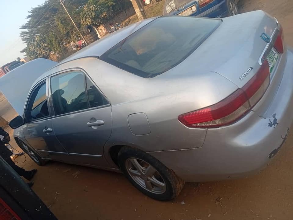 A picture of Honda Accord 2004