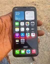 A picture of Iphone x