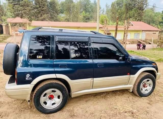 A picture of SUZUKI ESCUDO INJINI NDOGO 3.4M 0743173980