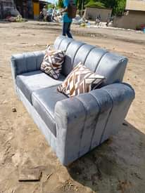 A picture of Sofa mpya za kisasa 160000 usafir juu yangu ndani ya