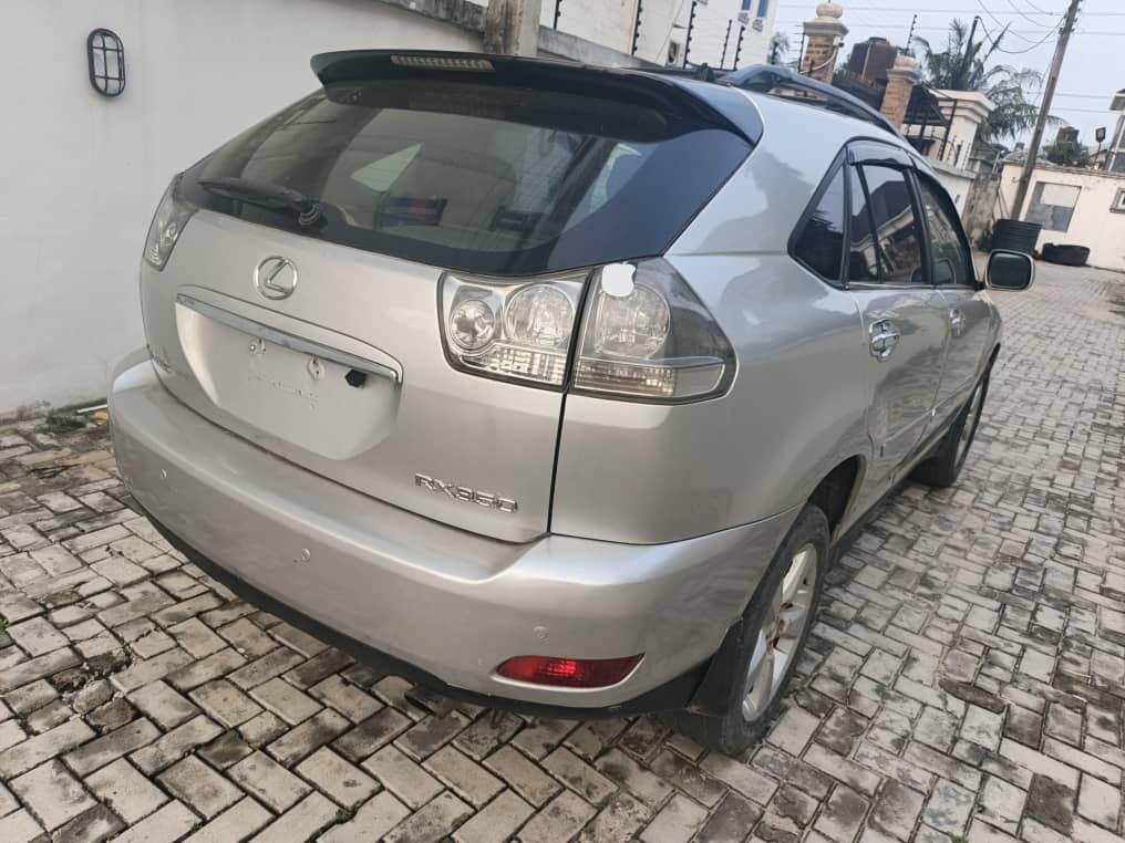 A picture of Neatly used Lexus Rx 350 2008