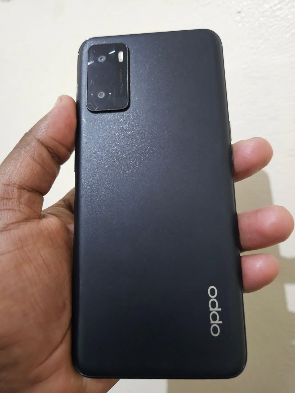 A picture of OPPO RENO 5A