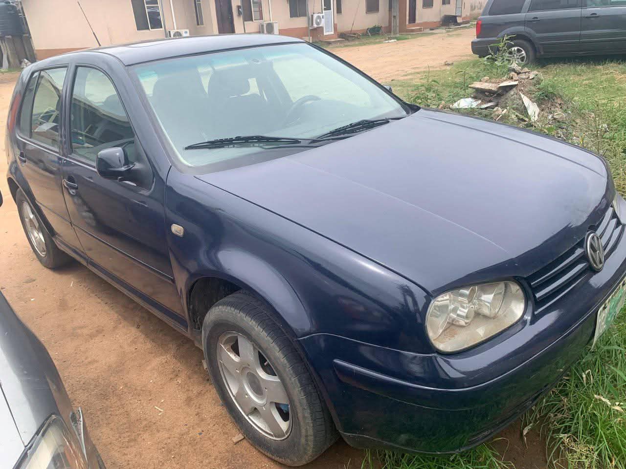 A picture of Volkswagen golf 4