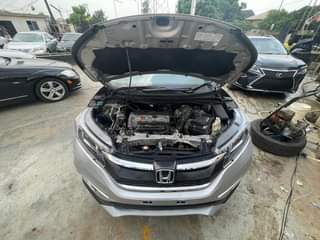 A picture of Honda CR V 2016