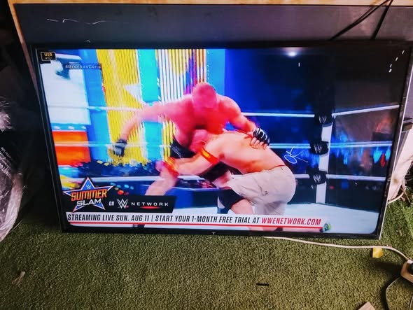 A picture of TcL 52 Smart Tv for sale 270k is negotiable