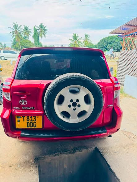 A picture of TOYOTA RAV4 MISS TZ FULL AC MUSIC PUSH START MIL