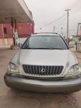 A picture of Lexus rx300 2003 model