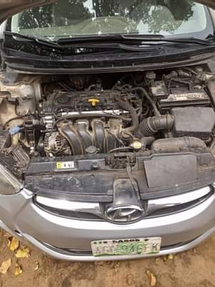 A picture of Hyundai Elantra 2012 for sell
