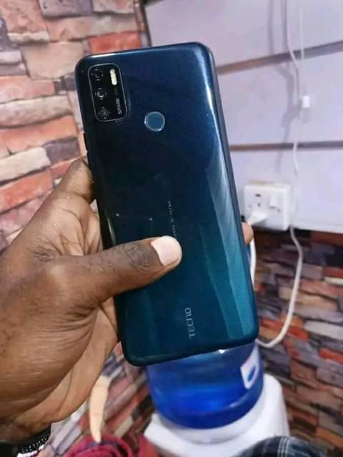 A picture of Tecno spark 5 air