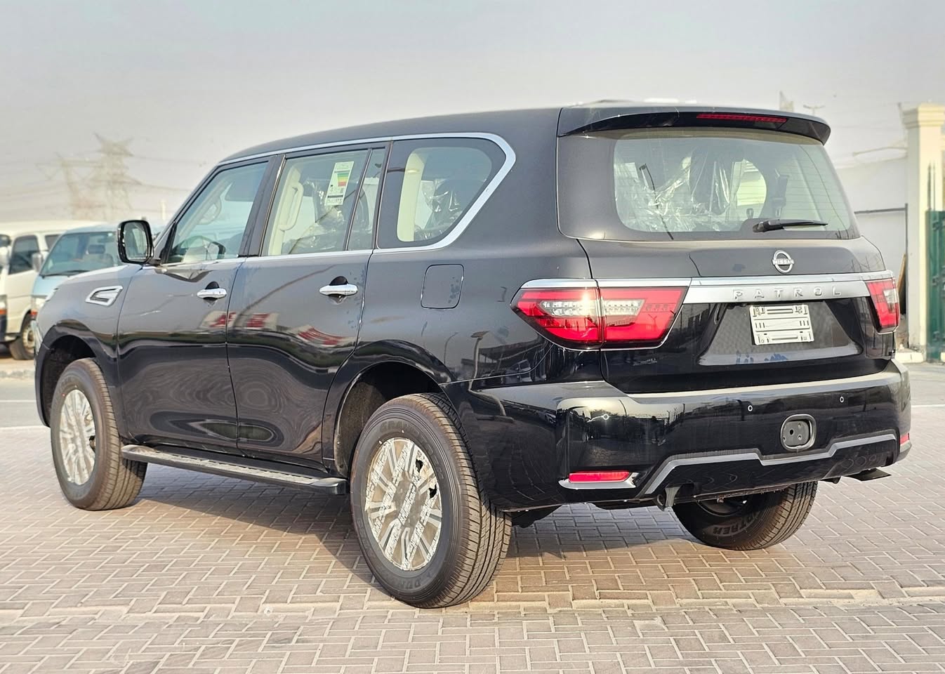 A picture of 2023 NISSAN PATROL 4.0 xe 00 00km brand new