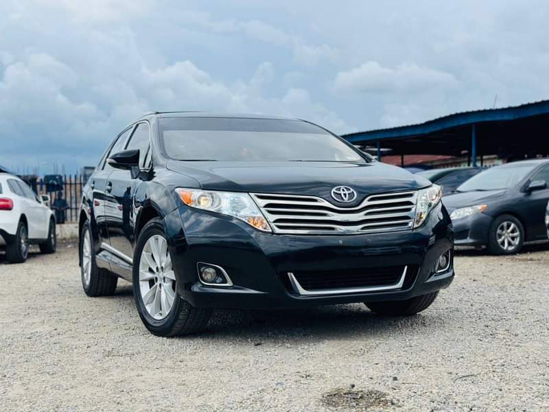 A picture of HOME USED Registered Toyota Venza 2015 model with duty paid