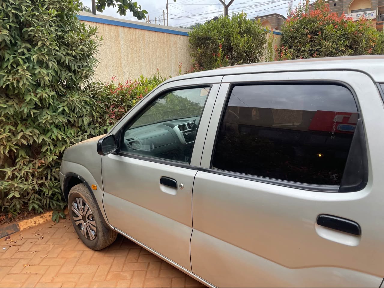 A picture of Suzuki Swift 1.3cc