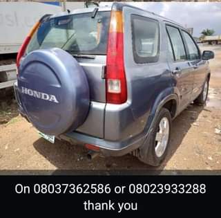 A picture of Honda CR V 2005