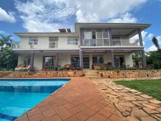 houses kitende