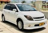 A picture of TOYOTA IST
