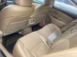 A picture of This is lexus es350 2008 model pure first body full