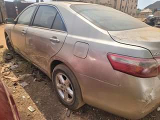 A picture of 2007 V6 Toyota Camry