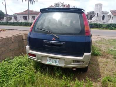 A picture of Misbushi space runner start Manual transmission is available With good