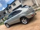 A picture of Lexus Rx330