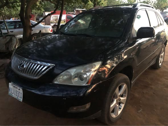 A picture of Super deal 2005 Lexus RX330