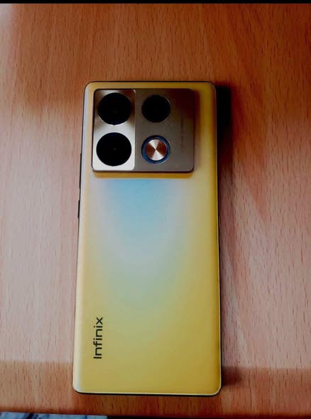 A picture of Infinix note 40 pro 256GB