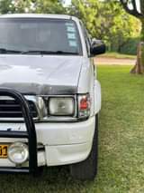used toyota hilux