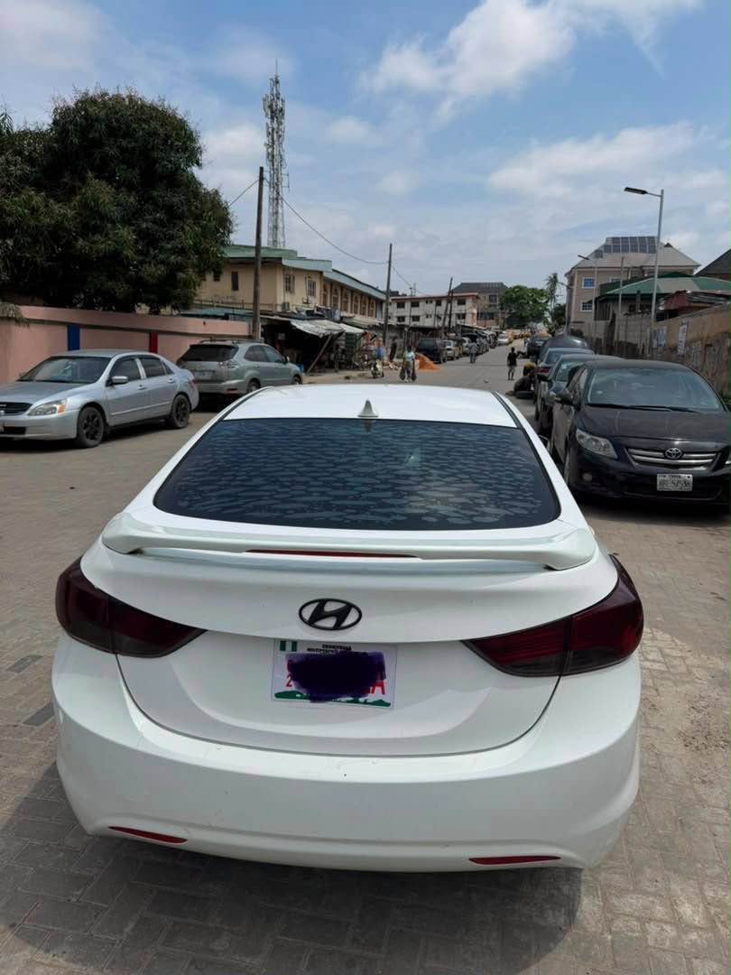 A picture of 2013 Hyundai Elantra
