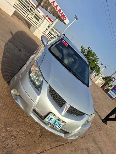 A picture of Belgium escape Toyota vibe 2004 Buy and drive only Nothing