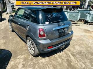 A picture of 2007 BMW Mini Cooper Call WhatsApp 0756465338