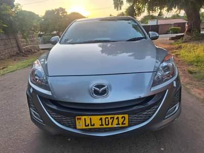 mazda axela
