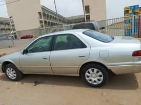 A picture of Toyota Camry LE 2001