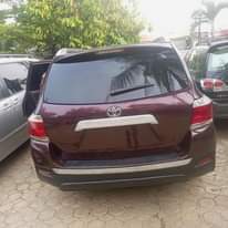 A picture of Toyota Highlander 2010 upgrade to 2013. Untouched engine gear and