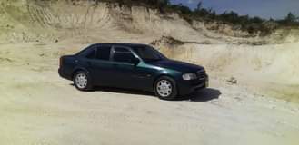 classifieds/cars mercedes
