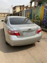 A picture of  Toks 08 Toyota Camry LE Read description for full