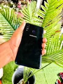 A picture of Samsung galaxy a20s