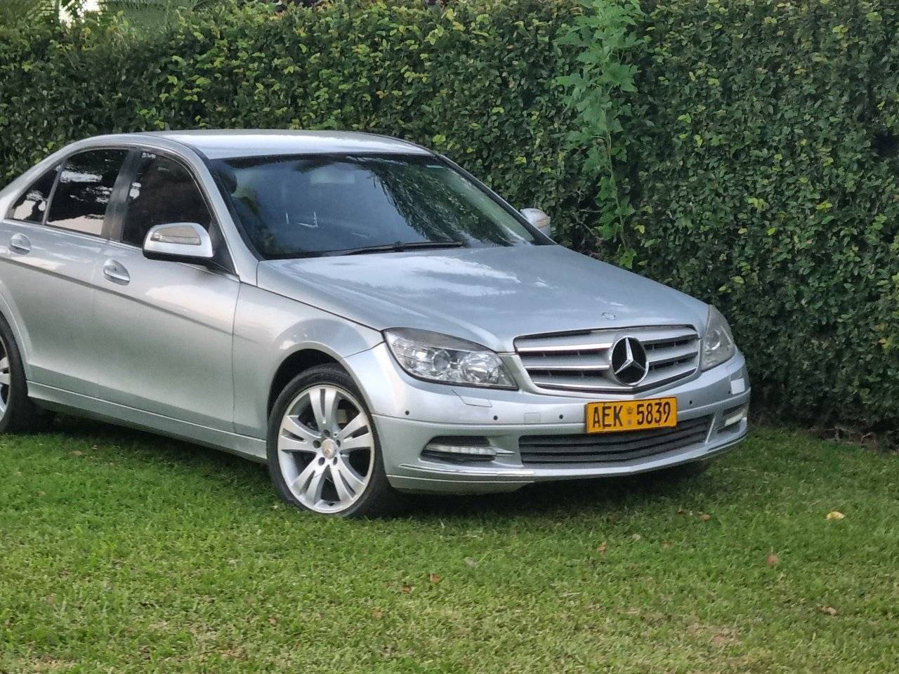 classifieds/cars mercedes
