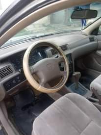 A picture of Toyota Camry 2001 registered first body pan 2.150m last