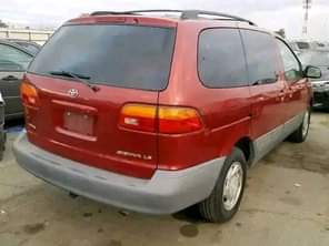 A picture of TOKUNBO 1999 TOYOTA SIENNA LE FORSALE THIS VEHICLE IS IN