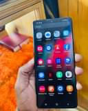 A picture of Samsung Galaxy S21 ultra clean Dual Sim 5G Has dot