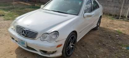 A picture of Distress C 230 Benz for sale 2m to owner sambo