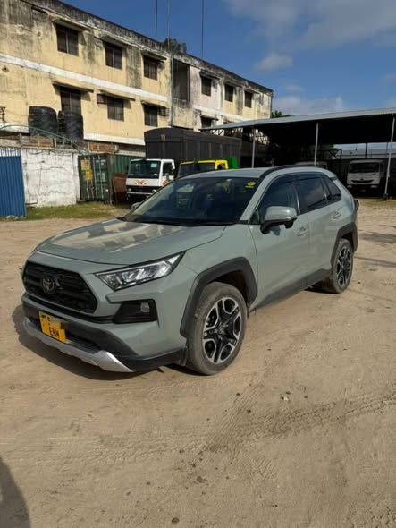 A picture of Toyota rav4